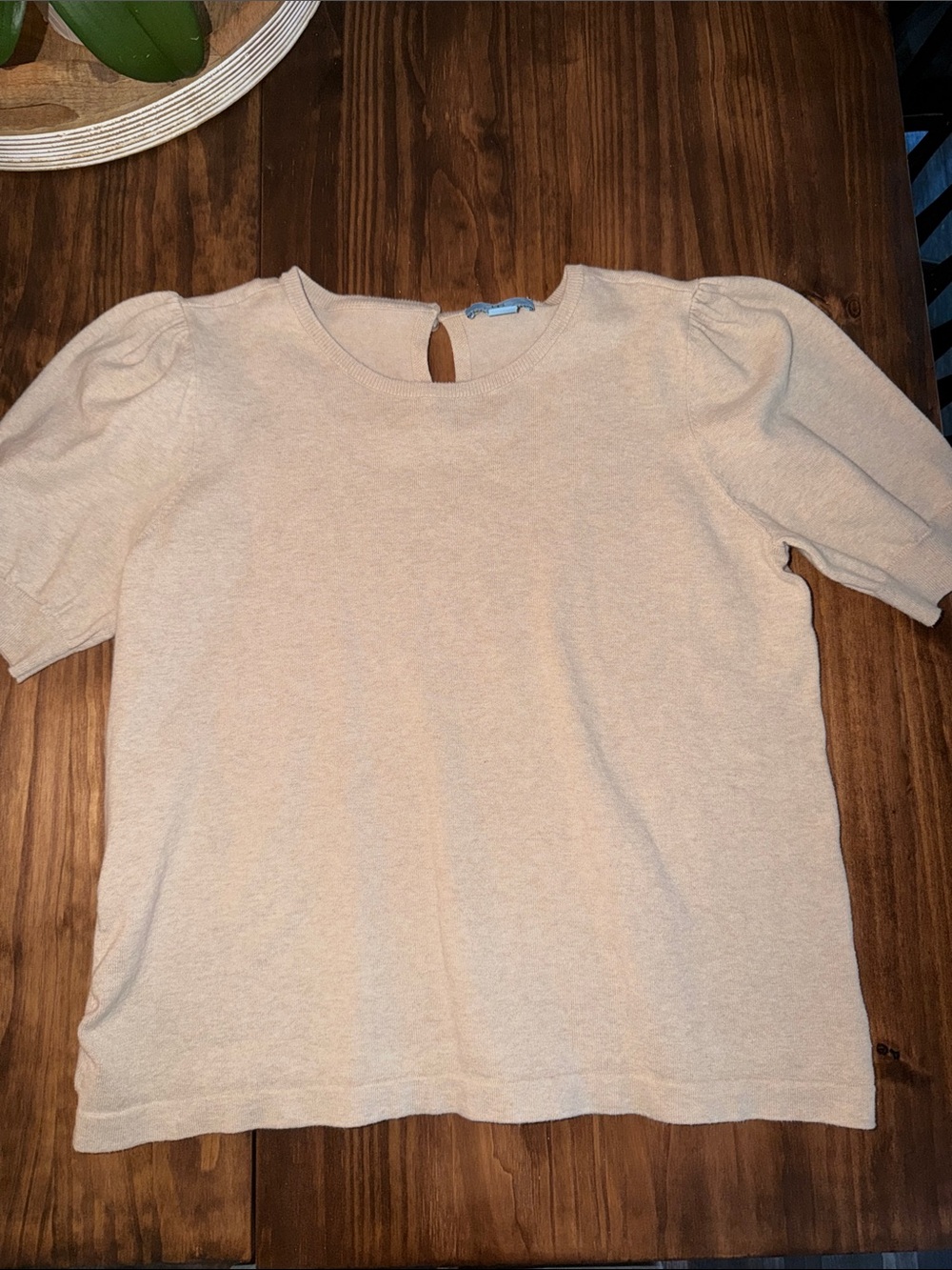 CeCe Cream Short Sleeve Puff Shoulder Knit Top